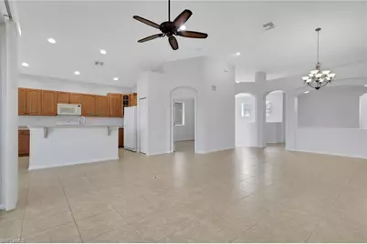 9180 Spanish Moss Way #922, Bonita Springs, FL 34135 - Photo 6