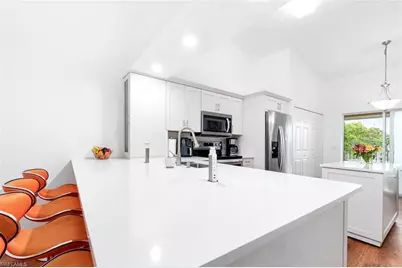 4945 Cougar Ct S #4-202, Naples, FL 34109 - Photo 4