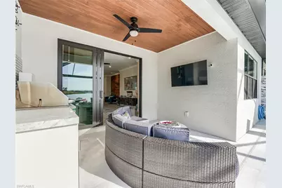 12091 Canal Grande Dr, Fort Myers, FL 33913 - Photo 26