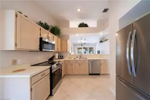 440 Wiggins Lake Ct, Naples, FL 34110 - Photo 12