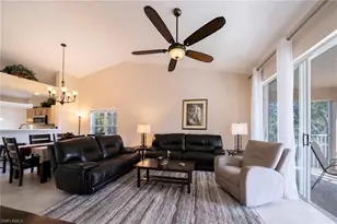 440 Wiggins Lake Ct, Naples, FL 34110 - Photo 4