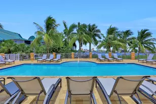 410 Flagship Dr, Naples, FL 34108 - Photo 14