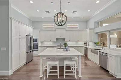 6420 Pembroke Way, Naples, FL 34113 - Photo 6