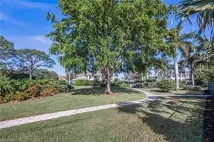 735 Parkview Ln, Naples, FL 34103 - Photo 28
