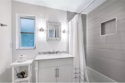 735 Parkview Ln, Naples, FL 34103 - Photo 22