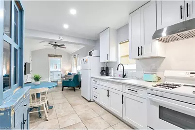 827 100th Ave N, Naples, FL 34108 - Photo 4