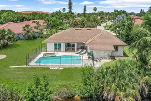 27164 Edenbridge Ct, Bonita Springs, FL 34135 - Photo 2