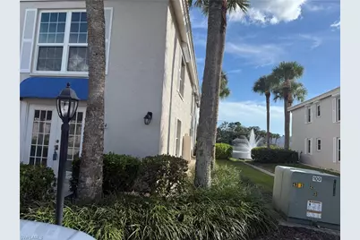 834 Gulf Pavilion Dr #204, Naples, FL 34108 - Photo 10