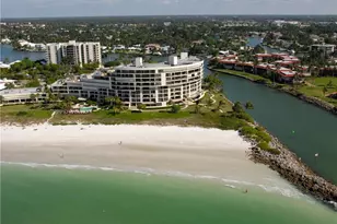 2388 Gulf Shore Blvd N, Naples, FL 34103 - Photo 2