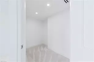 2388 Gulf Shore Blvd N, Naples, FL 34103 - Photo 12