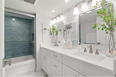 1919 Gulf Shore Blvd N #101, Naples, FL 34102 - Photo 16