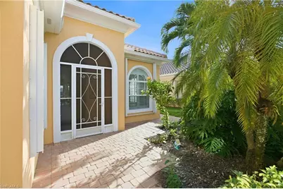 7704 Hernando Ct, Naples, FL 34114 - Photo 2