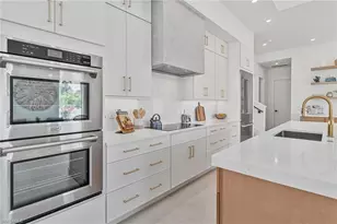 803 96th Ave N, Naples, FL 34108 - Photo 18