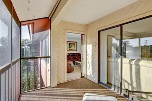 114 Cypress Way E, Naples, FL 34110 - Photo 16