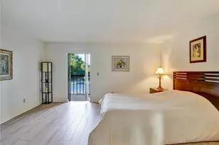 114 Cypress Way E, Naples, FL 34110 - Photo 18
