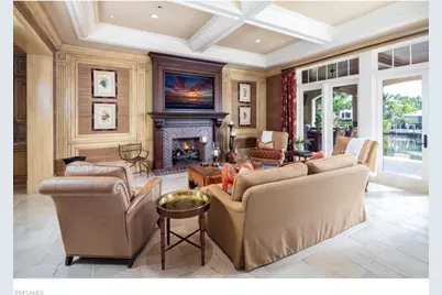 1979 4th St S, Naples, FL 34102 - Photo 4