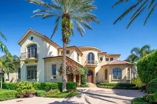 1979 4th St S, Naples, FL 34102 - Photo 1