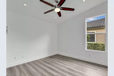 8983 Mustang Island Cir, Naples, FL 34113 - Photo 32