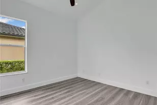 8983 Mustang Island Cir, Naples, FL 34113 - Photo 30