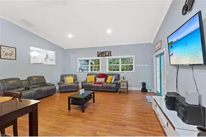 460 9th St SW, Naples, FL 34117 - Photo 12