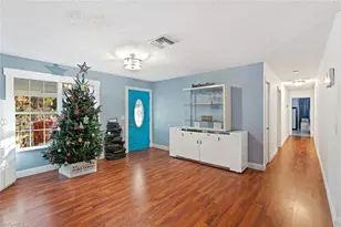 460 9th St SW, Naples, FL 34117 - Photo 4