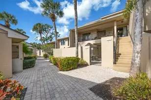5341 Fox Hollow Dr, Naples, FL 34104 - Photo 22