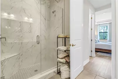 13082 Pembroke Dr, Naples, FL 34105 - Photo 18