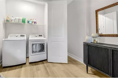 13082 Pembroke Dr, Naples, FL 34105 - Photo 20