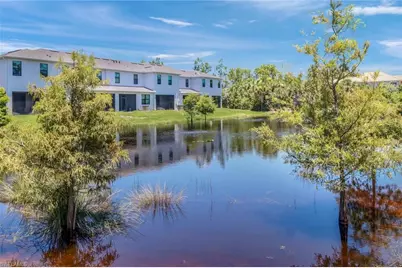 13082 Pembroke Dr, Naples, FL 34105 - Photo 32