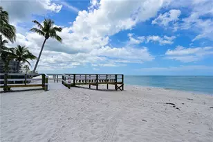 143 Barefoot Cir, Bonita Springs, FL 34134 - Photo 32