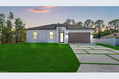 926 Winters St E, Lehigh Acres, FL 33974 - Photo 2