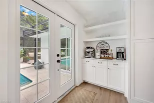 200 Burning Tree Dr, Naples, FL 34105 - Photo 10