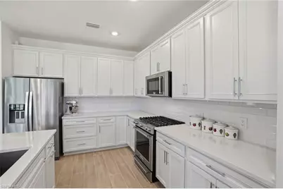 1857 Amador Ct, Naples, FL 34120 - Photo 10