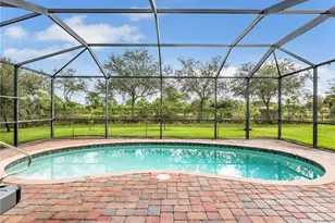 2374 Heydon Cir E, Naples, FL 34120 - Photo 26