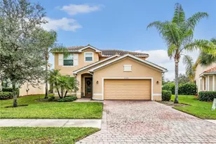 2374 Heydon Cir E, Naples, FL 34120 - Photo 1