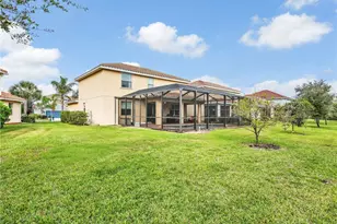 2374 Heydon Cir E, Naples, FL 34120 - Photo 32