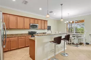 2374 Heydon Cir E, Naples, FL 34120 - Photo 6