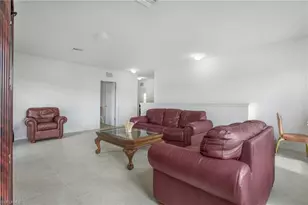 673 Hadley St E, Naples, FL 34104 - Photo 20