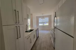 7950 Preserve Cir, Naples, FL 34119 - Photo 4