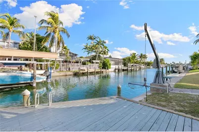 821 Palm St, Marco Island, FL 34145 - Photo 40