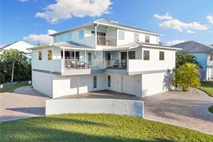 821 Palm St, Marco Island, FL 34145 - Photo 1