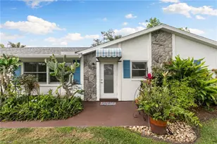 212 Potomac Pl, Naples, FL 34112 - Photo 2