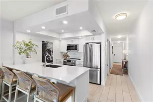 260 Southbay Dr, Naples, FL 34108 - Photo 10