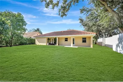 5138 Kristin Ct, Naples, FL 34105 - Photo 22