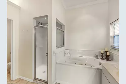 2051 Morning Sun Ln, Naples, FL 34119 - Photo 16