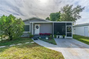 1360 5th Ave N, Naples, FL 34102 - Photo 26