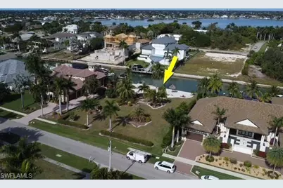 1668 McIlvaine Ct, Marco Island, FL 34145 - Photo 2