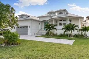 1794 Holiday Ln, Naples, FL 34104 - Photo 34