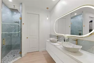 1794 Holiday Ln, Naples, FL 34104 - Photo 12