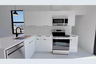 714 Chambers St E, Lehigh Acres, FL 33974 - Photo 10